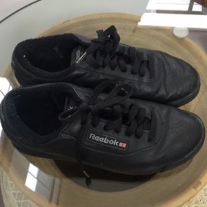 Reebok Classic Black Sneakers 7.5